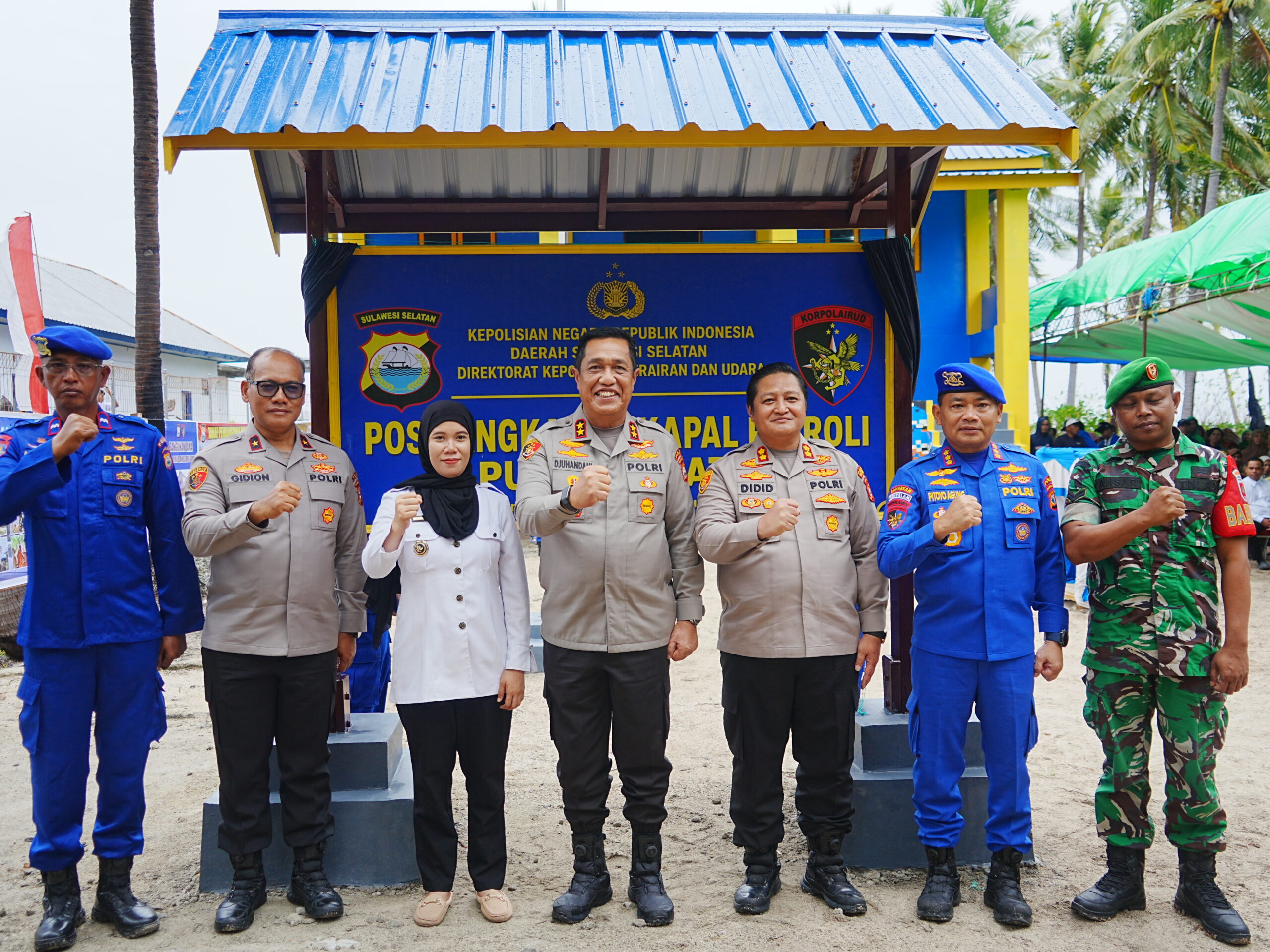 Kapolda Sulsel Resmikan Pos Pangkalan Kapal Patroli Polairud di Pulau Jinato Kab. Kepulauan Selayar