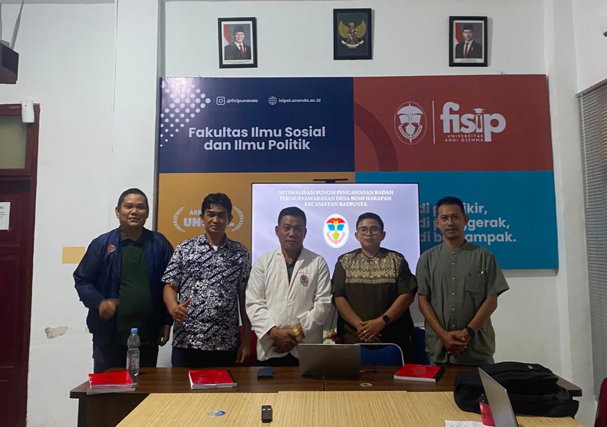 Ujian Skripsi Fisip UNANDA Palopo, Dekan dan Dr. Iqbal Tekankan Kontribusi untuk Daerah