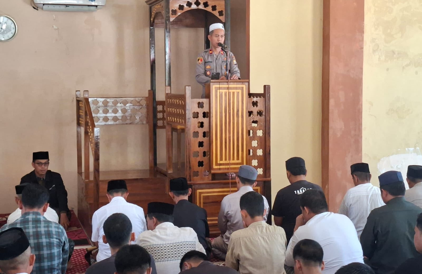 Kapolsek Pattallassang Ajak Warga Jadikan Masjid sebagai Ruang Bersama Menjaga Kamtibmas