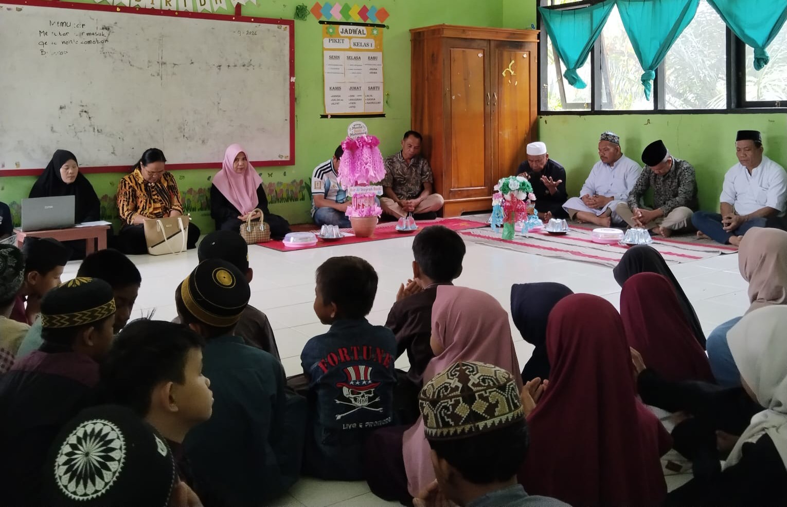 SDN 037 Bumi Harapan Peringati Maulid Nabi, Perkuat Iman dan Teladani Akhlak Rasulullah