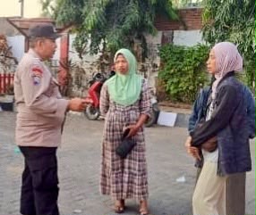 Bhabinkamtibmas Kalabbirang Ingatkan Warga Waspadai Modus Penipuan Berkedok Pendataan Bansos
