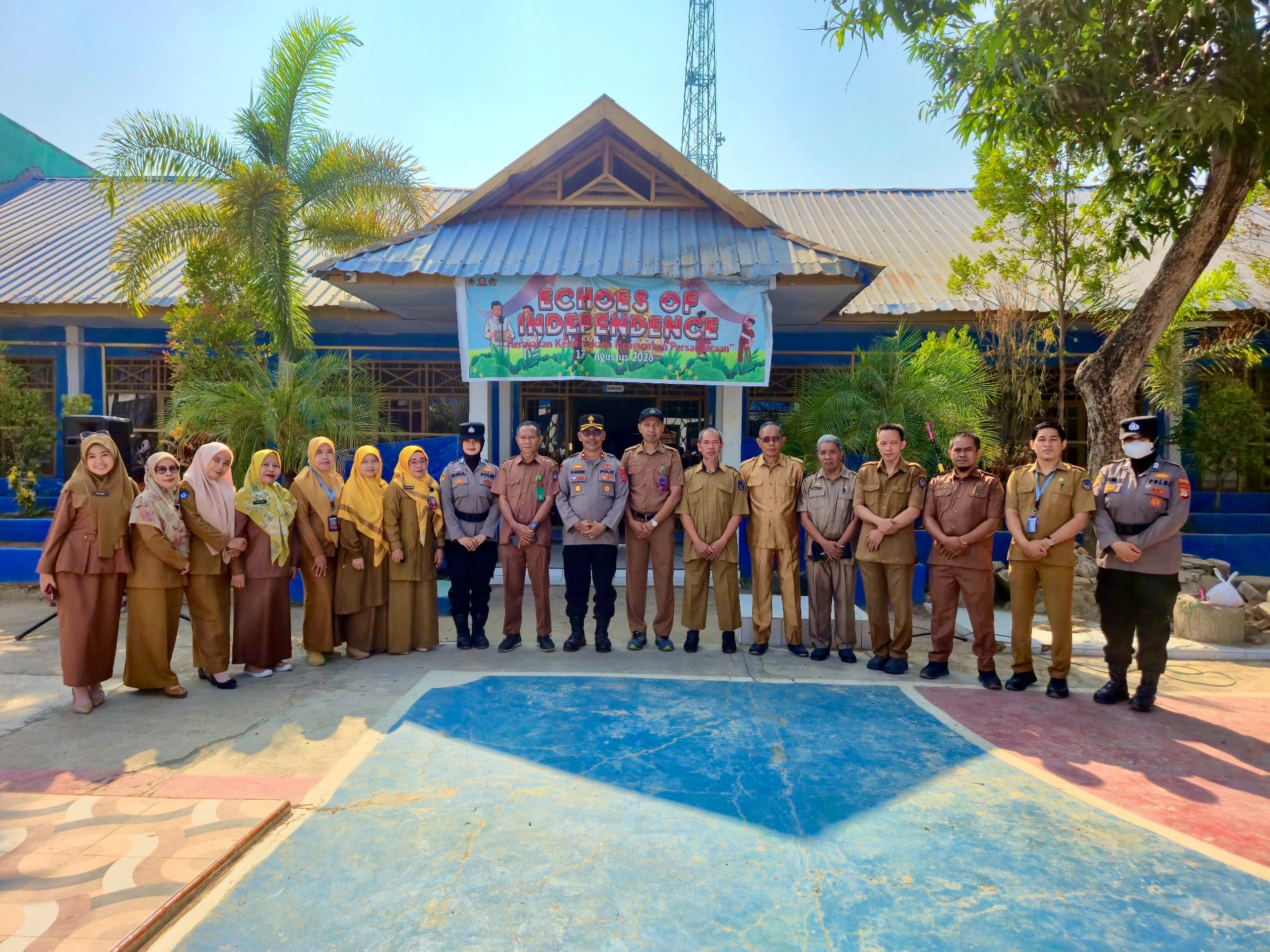 Kembali ke Almamater, Wakapolres Takalar Tanamkan Disiplin dan Karakter Pada Siswa SMAN 1 Takalar