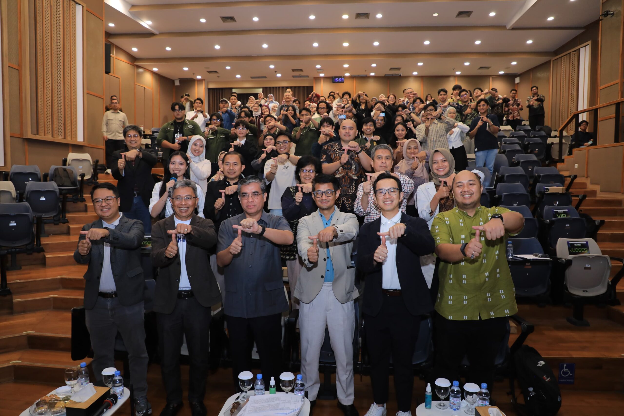 Menaker: Anak Muda Harus Jadi Inovator, Bukan Sekadar Pencari Kerja